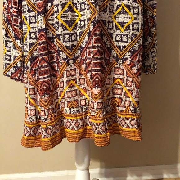 ⭐️ Chelsea And Violet BoHo Bell Sleeve - Picture 4 of 9